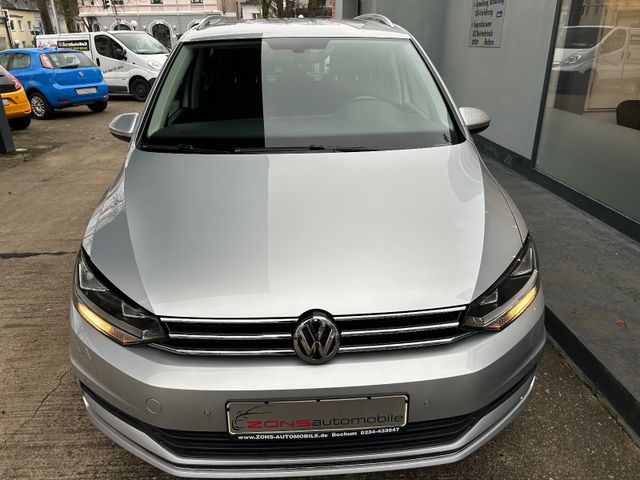 Fahrzeugabbildung Volkswagen Touran 1.6 TDI 7 Sitze+Navi+SHZ+BT+PDC+LM+