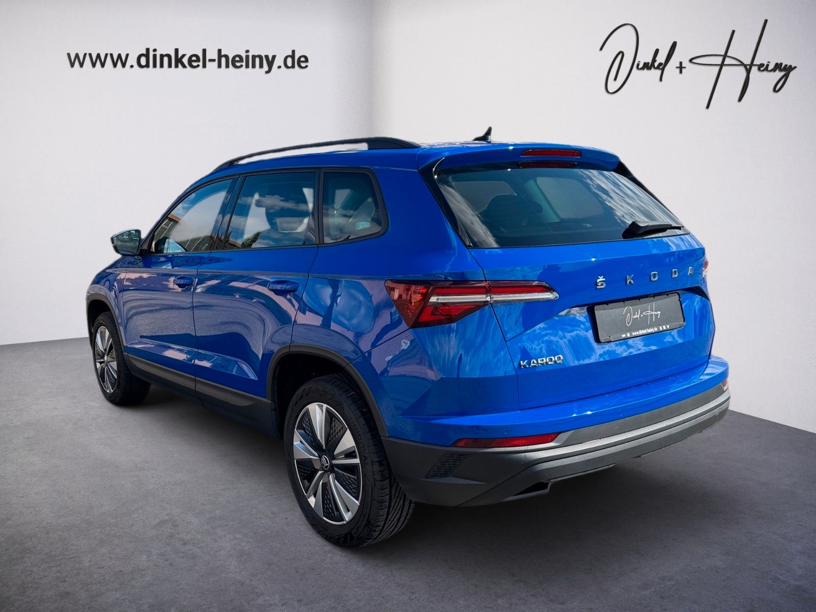 Fahrzeugabbildung SKODA Karoq 2.0l TDI AMBITION