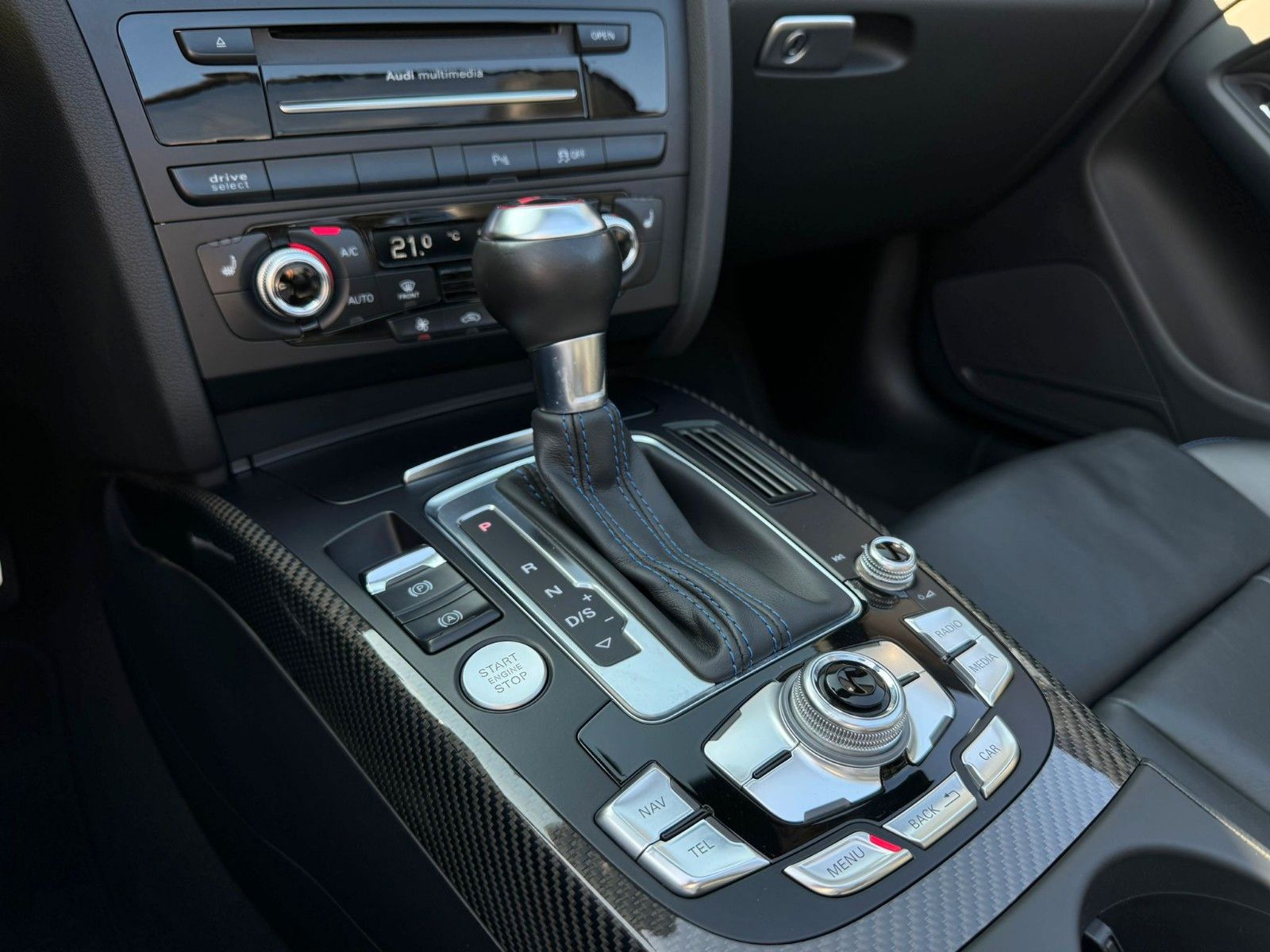 Fahrzeugabbildung Audi RS5 RS 5 Cabriolet 4.2 FSI quattro