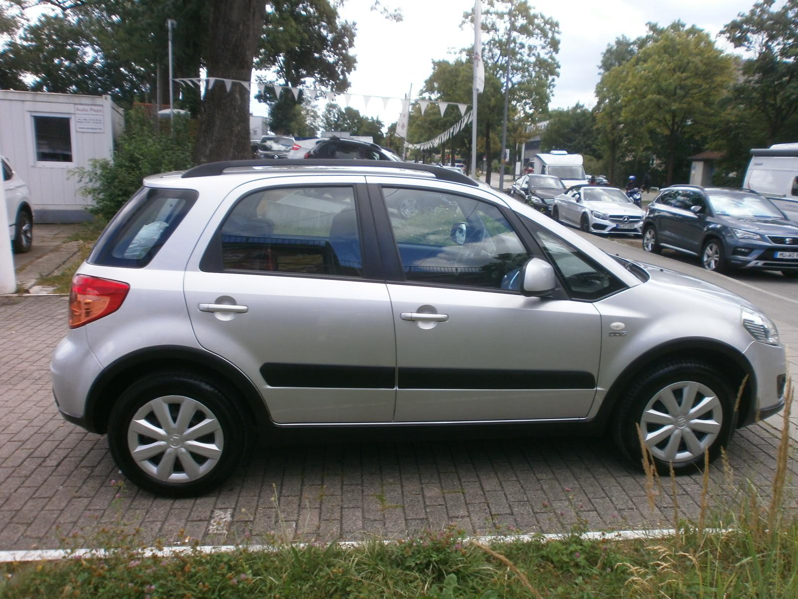 Suzuki SX4 Club