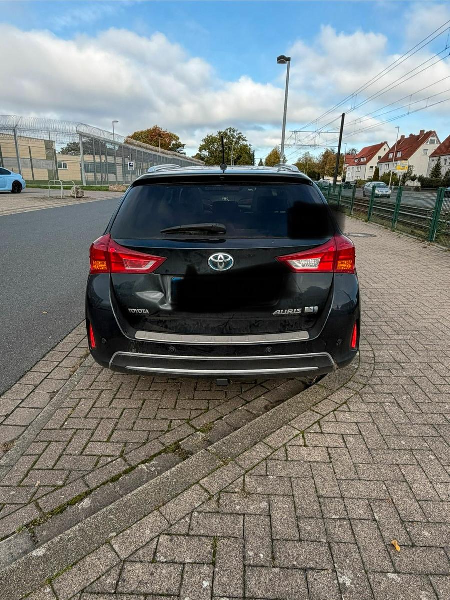 Toyota Auris 2014 — photo 6