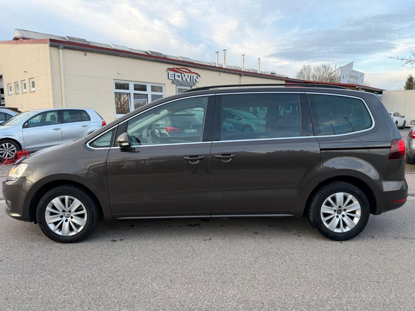 Volkswagen Sharan  DSG  7 Sitze