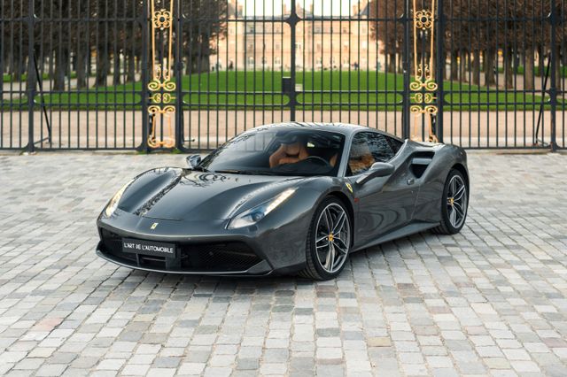 Ferrari 488 GTB Coupé - Grigio Silverstone, 21 300 kms