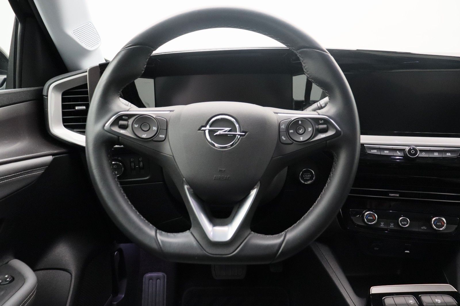 Fahrzeugabbildung Opel Mokka-e Elegance