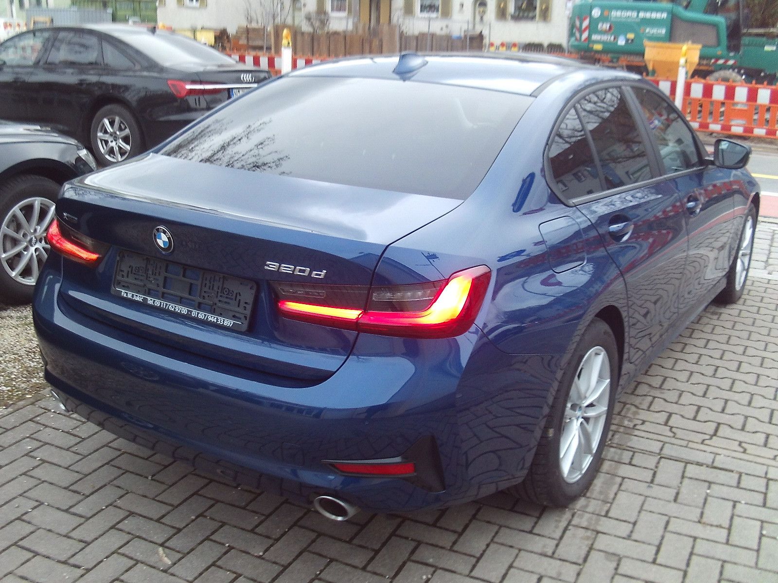BMW 320 Baureihe 3 Lim. 320 d xDrive Advant.LASER foto 4