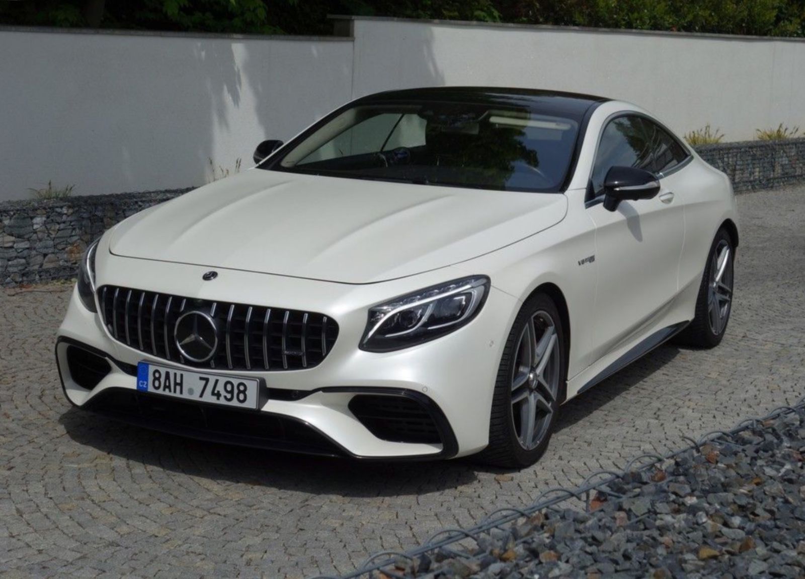 MERCEDES-BENZ S 63 AMG Coupe 4Matic+ Vollausstattung