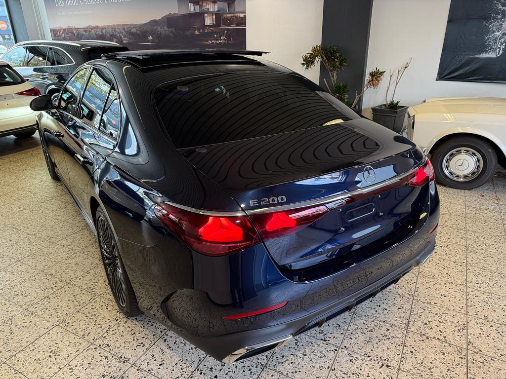 Mercedes-Benz E 200