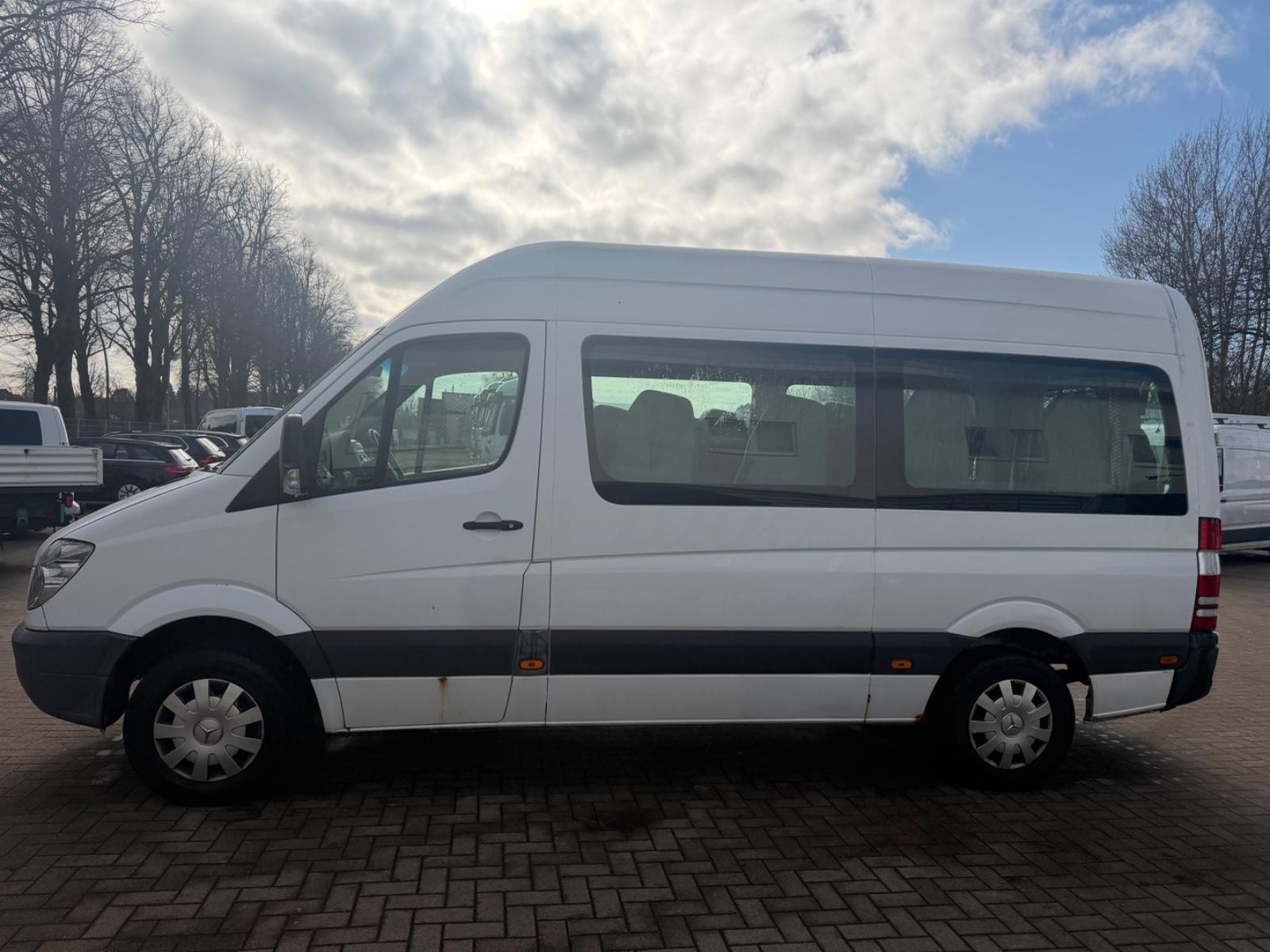 Mercedes-Benz Sprinter 311 Kombi 2.1 CDI/RAMPE/9-SITZE/KLIMA/