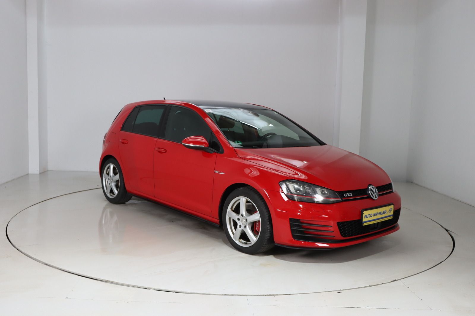 Fahrzeugabbildung Volkswagen Golf 2.0 TSI GTI * Standheizung * PDC