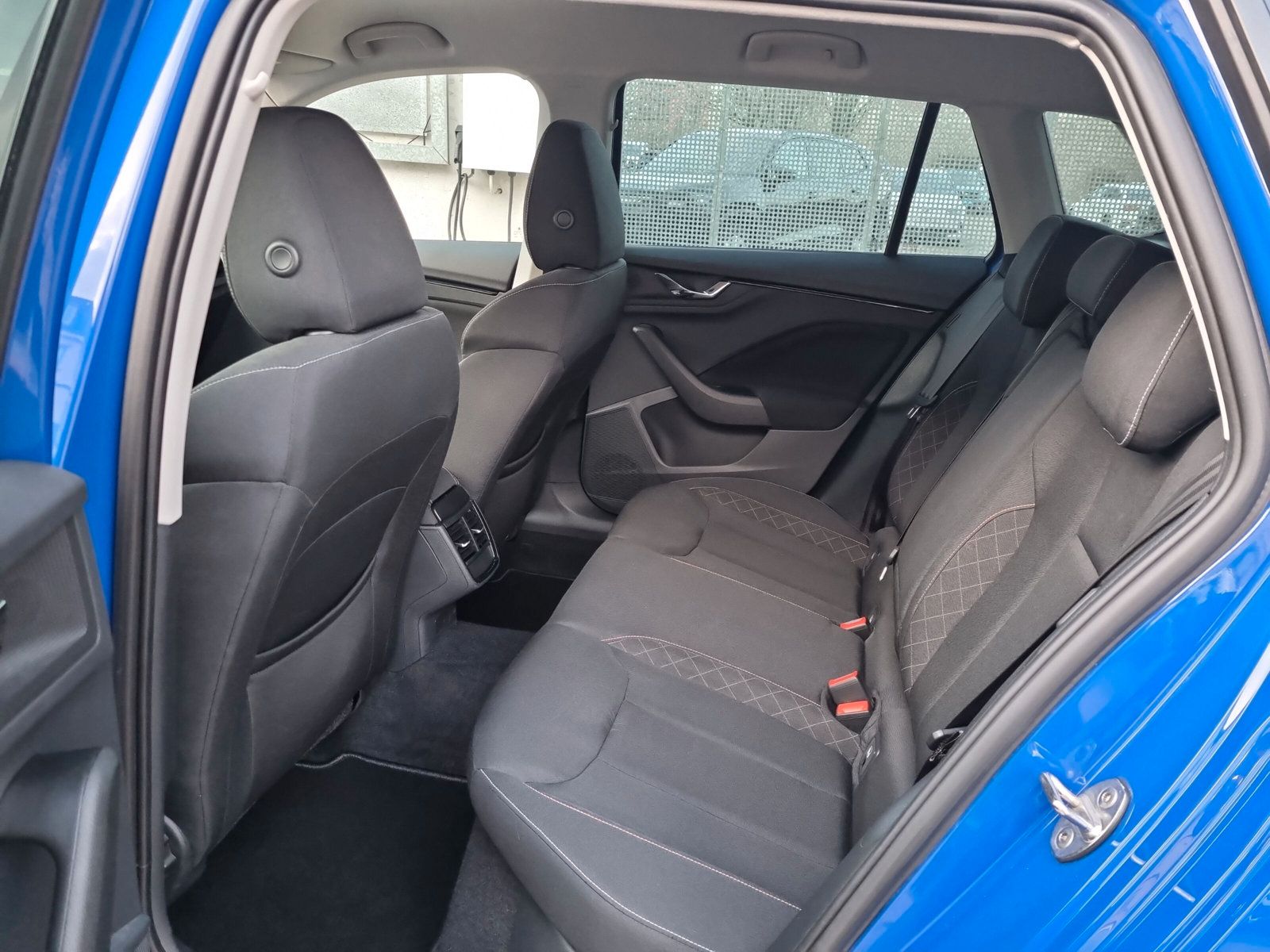 Fahrzeugabbildung SKODA Kamiq 1.0 TSI Ambition LED PDC SHZ KLIMA