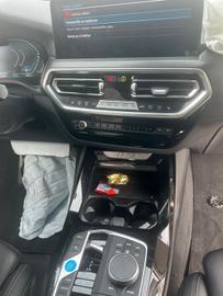 صورة 10 لـ 2024 BMW IX3