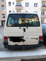 Volkswagen T4 Caravelle 2,5-l-Diesel TDI 75kW lang Standard - Volkswagen T4 Caravelle aus 2001