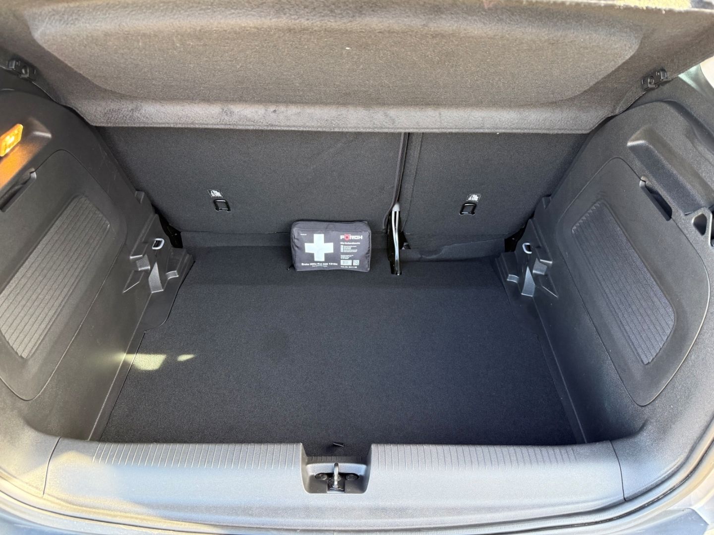 Fahrzeugabbildung Opel Crossland Elegance 1.2 Sitzheizung+Lenkradheizun