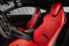 Ferrari Roma V8 4.0 GREY/RED 2023 LED 20&quot; DIAMOND WHEELS