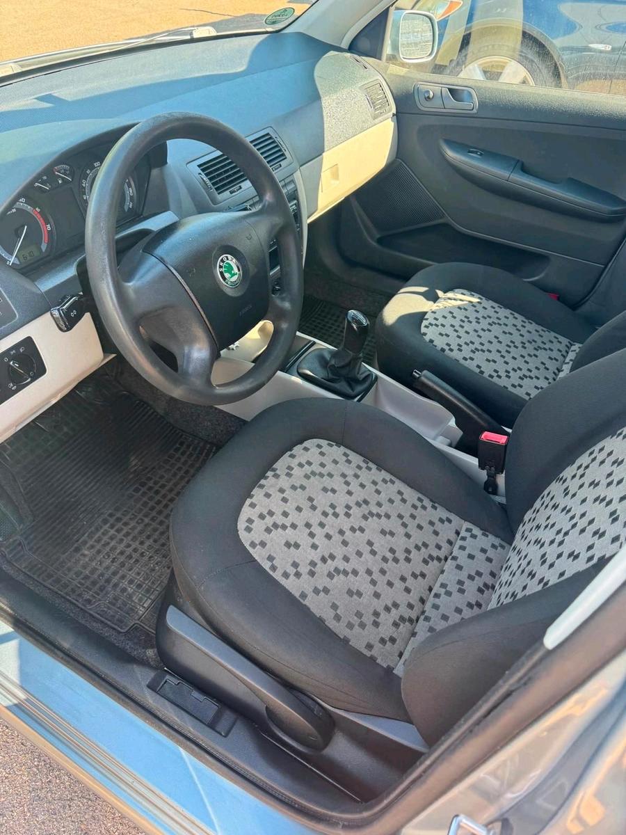 Skoda Fabia 2006 — interior