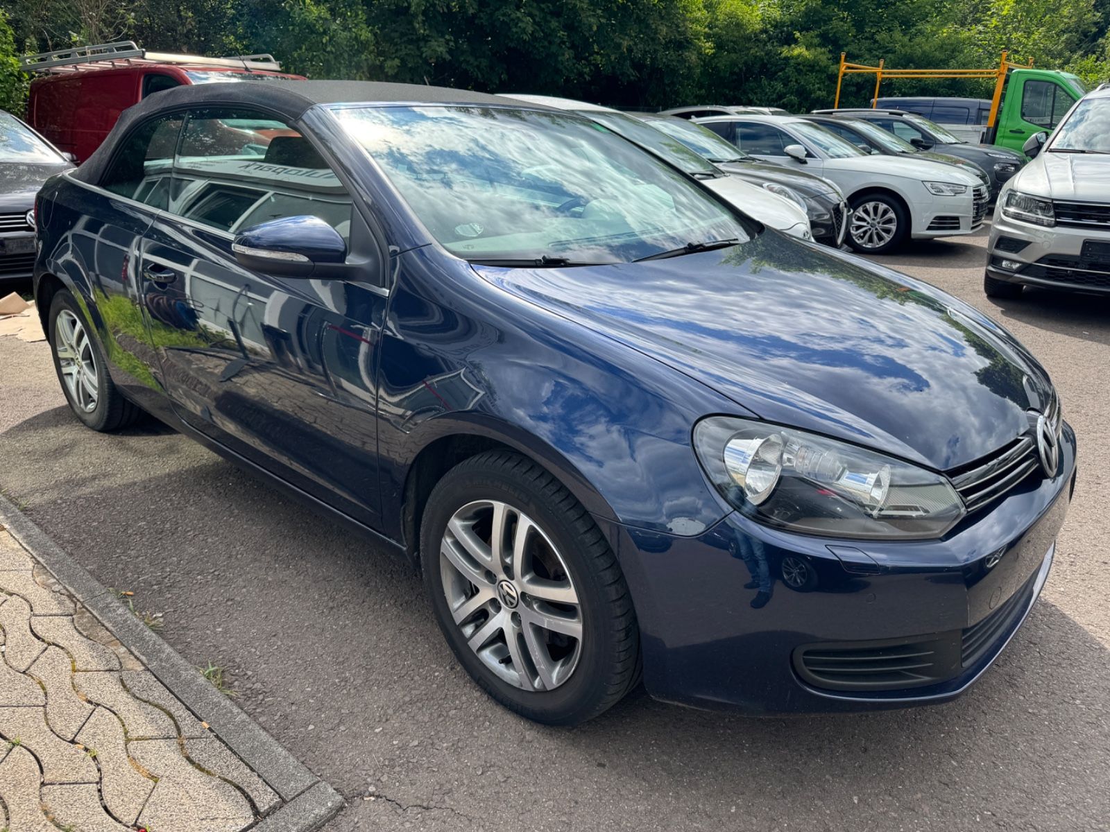 Fahrzeugabbildung Volkswagen Golf VI Cabriolet Leder+Navi+Bluetooth+Sitzheizu