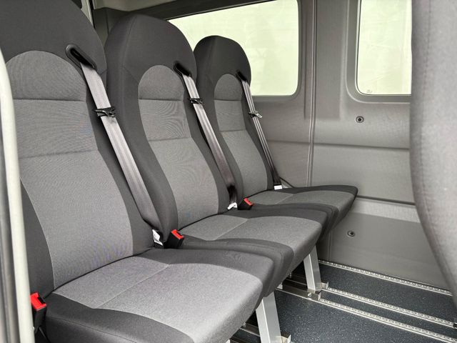 Crafter Kombi HD MR Automatik 8 Sitzer