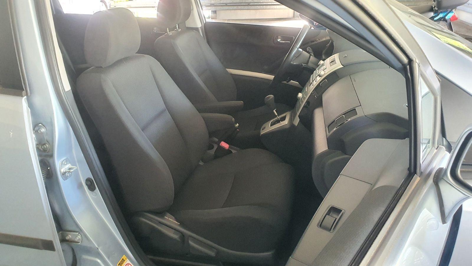 Toyota Corolla Verso 2005 — photo 12