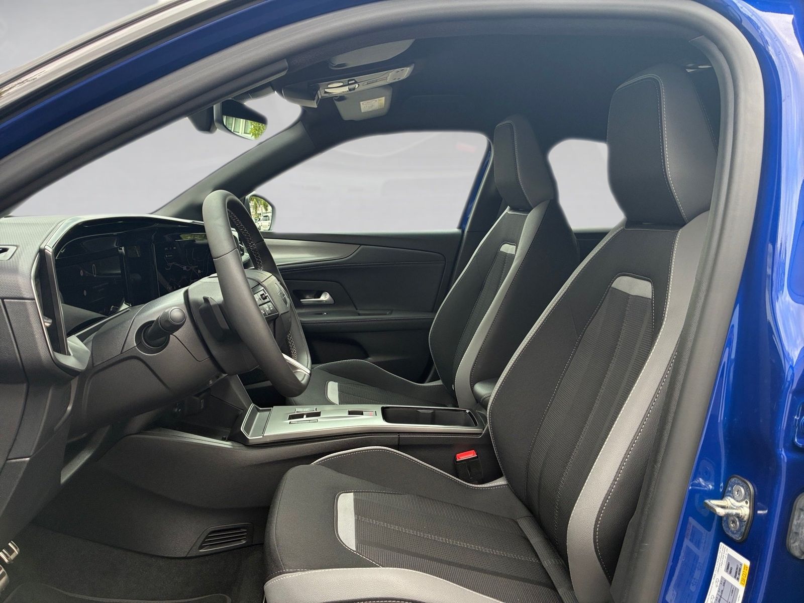 Fahrzeugabbildung Opel Mokka 1.2 GS Kamera,LED,Matrix,Navi,SHZ,Keyless