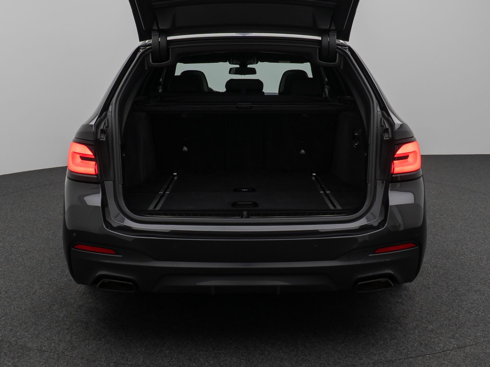 Fahrzeugabbildung BMW 540d xD M Sport Pro Laser Panorama HUD DAB H/K