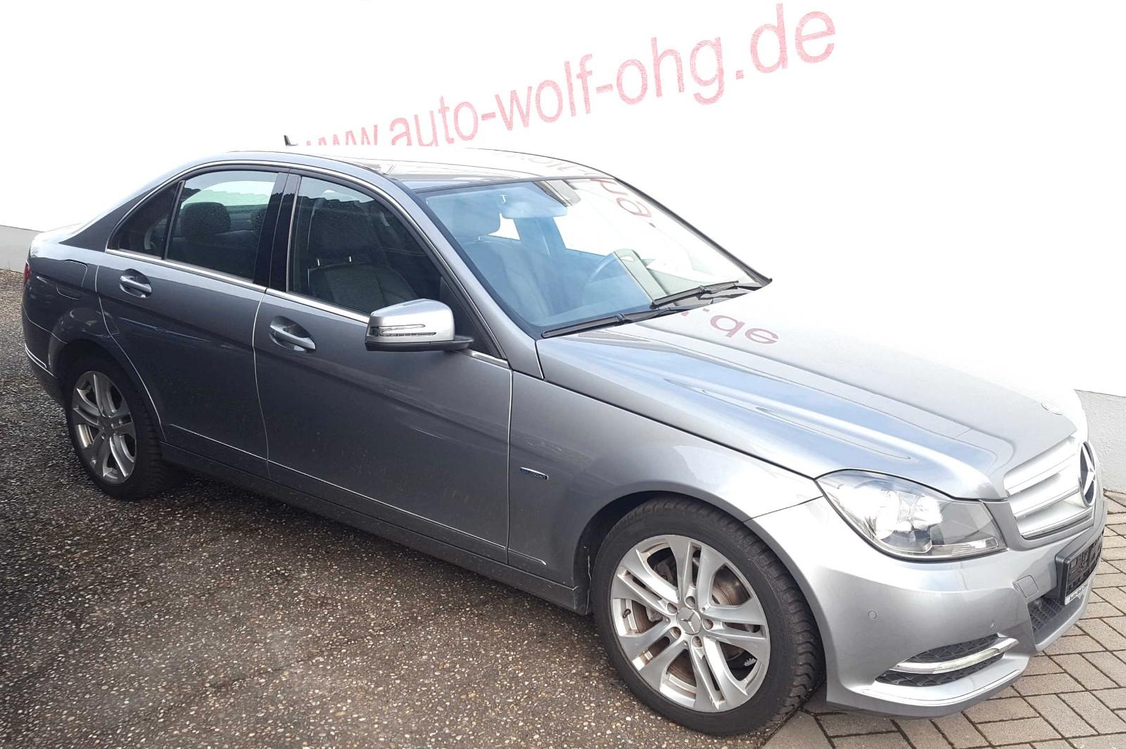 Mercedes-Benz C 180 CGI avantgarde mit 7G-Tronic, Comand, PTS