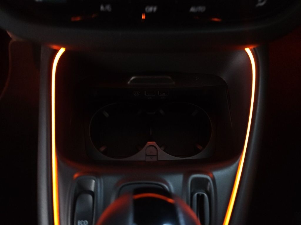 Fahrzeugabbildung Smart EQ forfour Pano LED LM Sitzhzg. DAB Navi Kamera