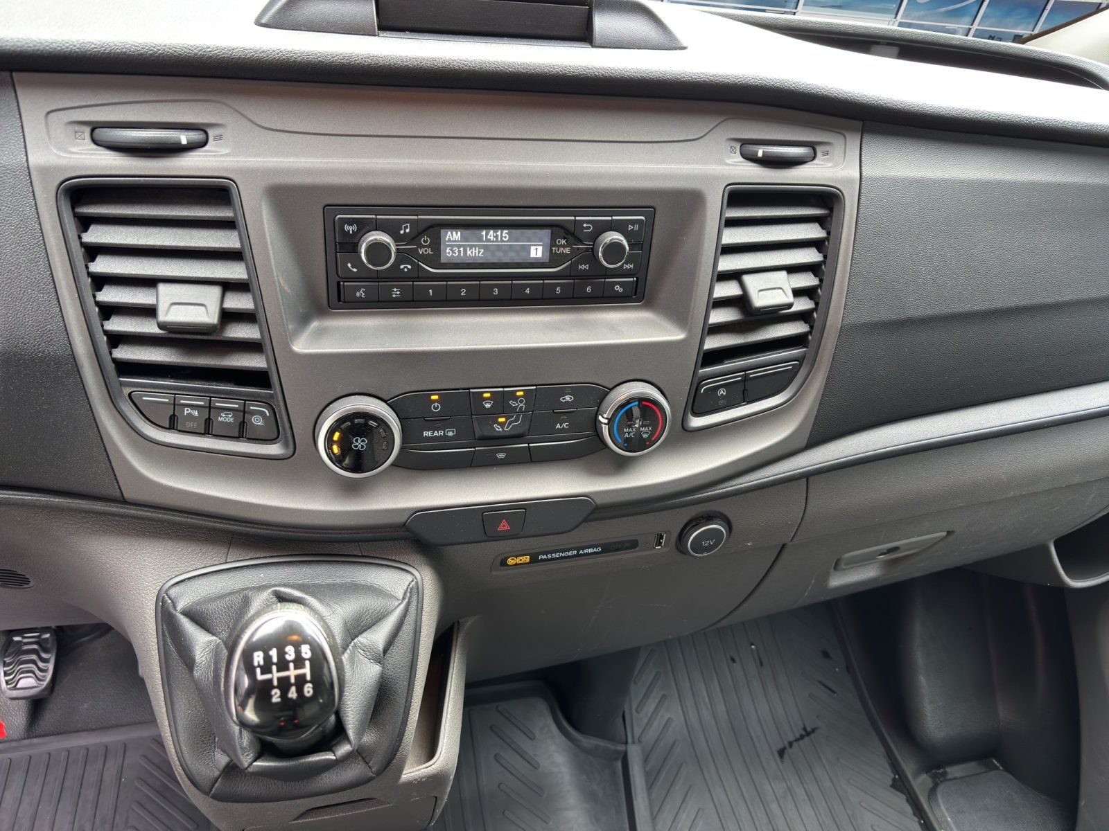 Fahrzeugabbildung Ford Transit Custom 340 L2 Trend