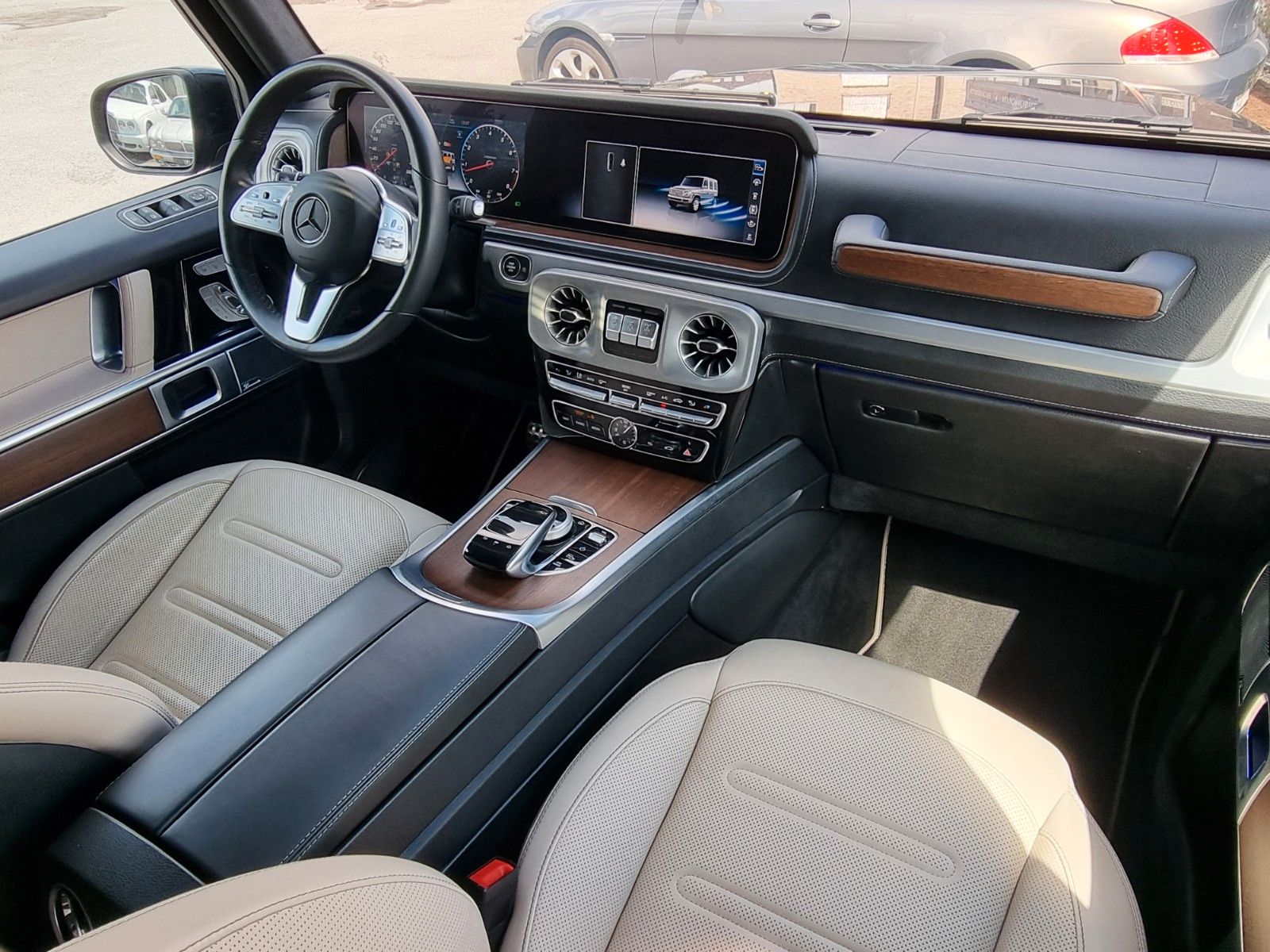 Fahrzeugabbildung Mercedes-Benz G 500/Massage/Distr/Burm/Stdhzg/LED/Fond Ent.