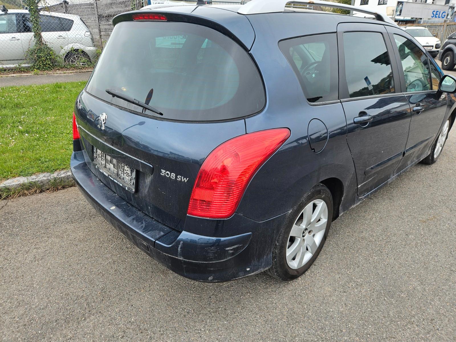 Peugeot 308 2013 — photo 7