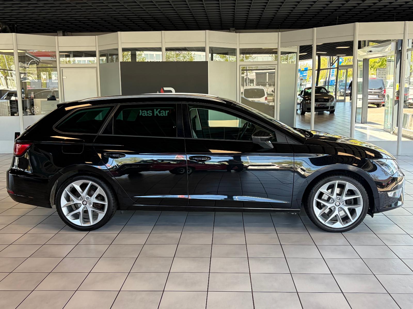Seat Leon ST FR 2.0 TDI ·Navi·LED· Panorama·1. Hand