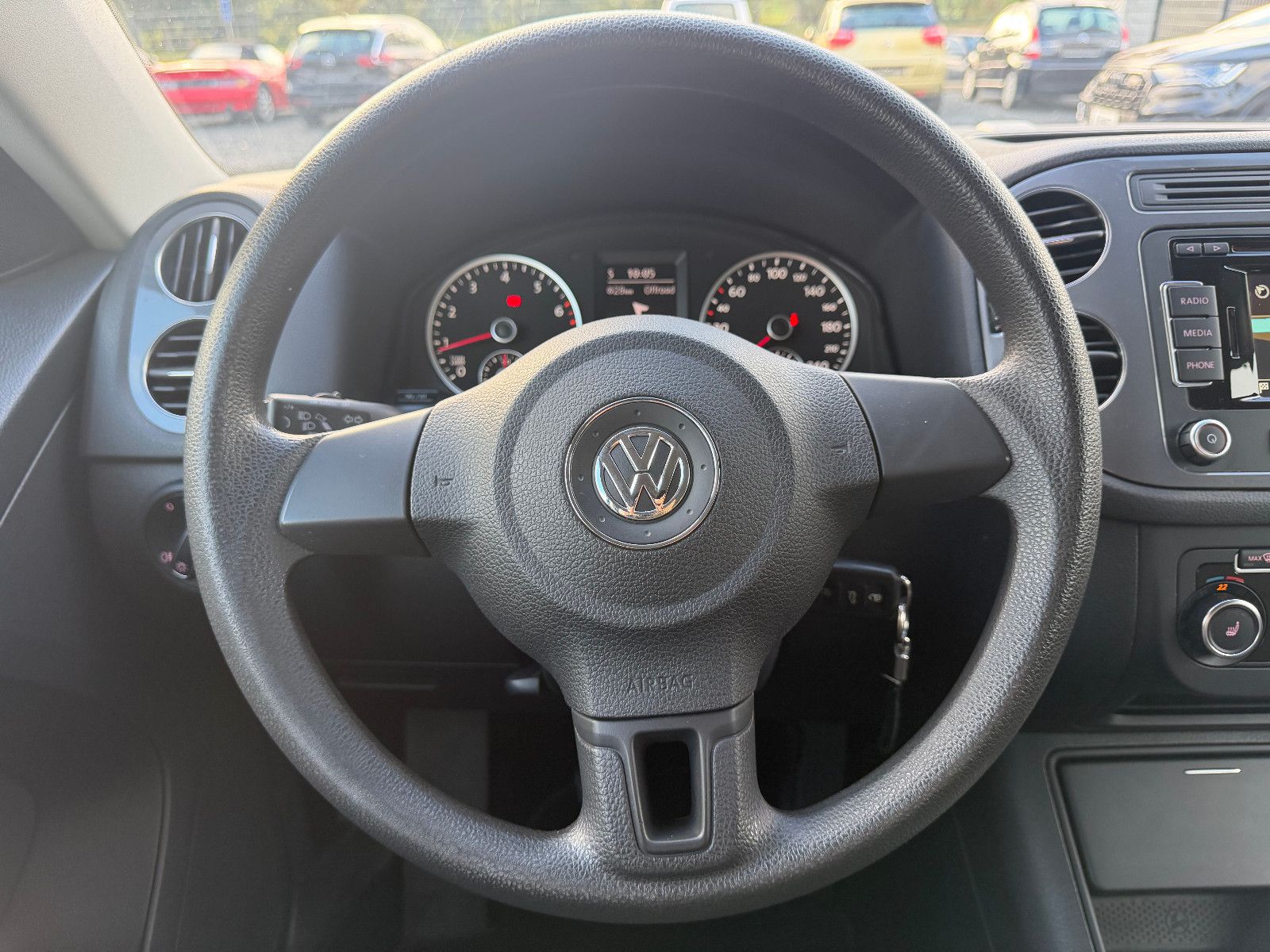 VW Tiguan 1.4TSI BlueMotion NAVI/PDC/TEMPO – Foto 15