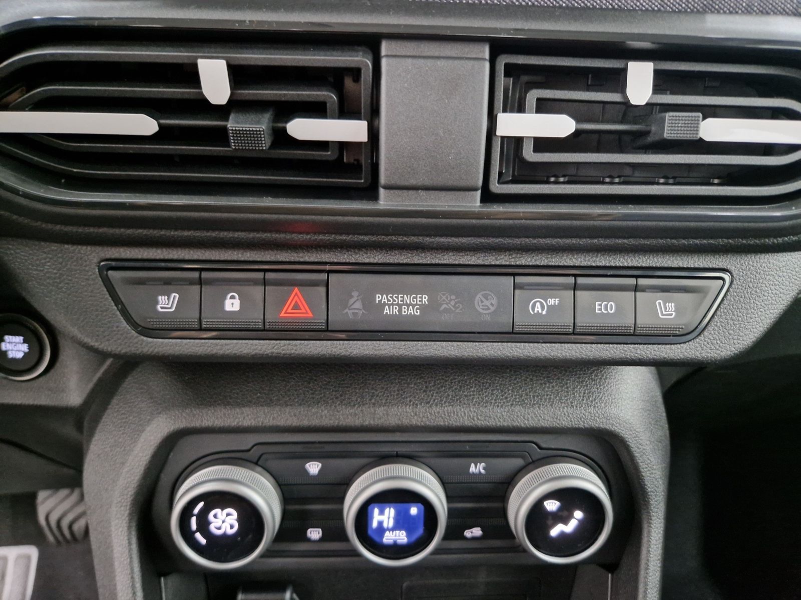 DACIA Sandero Eco-G 120 Expression Winter Benzin&Gas – Bild 18