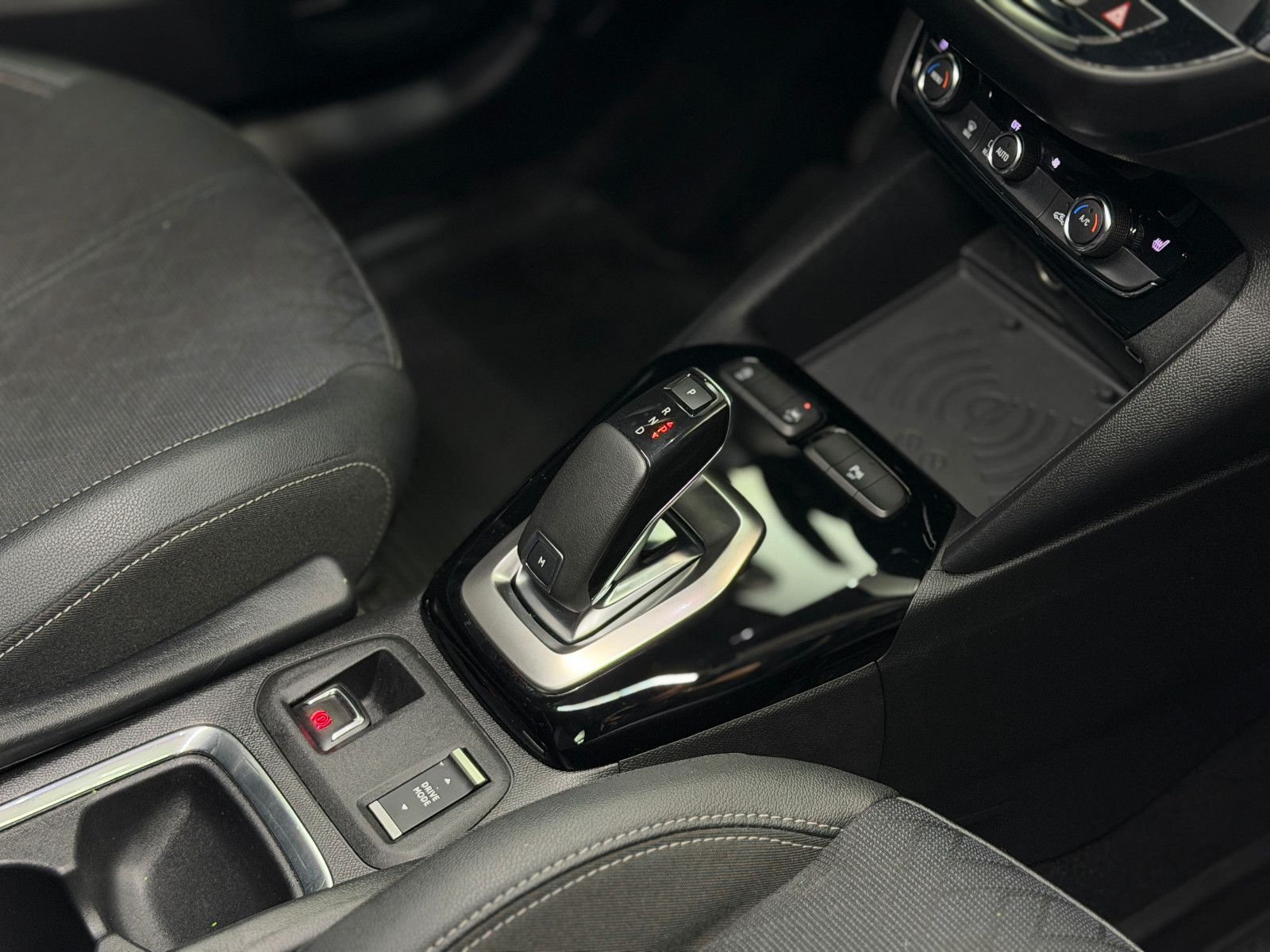 Fahrzeugabbildung Opel Corsa F Elegance|AUTOMATIK|NAVI|KAMERA|AC|PDC