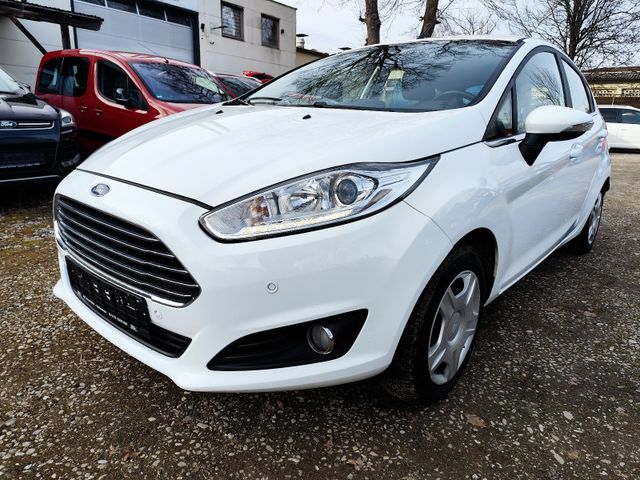 Ford Fiesta Titanium Automatik Navigation