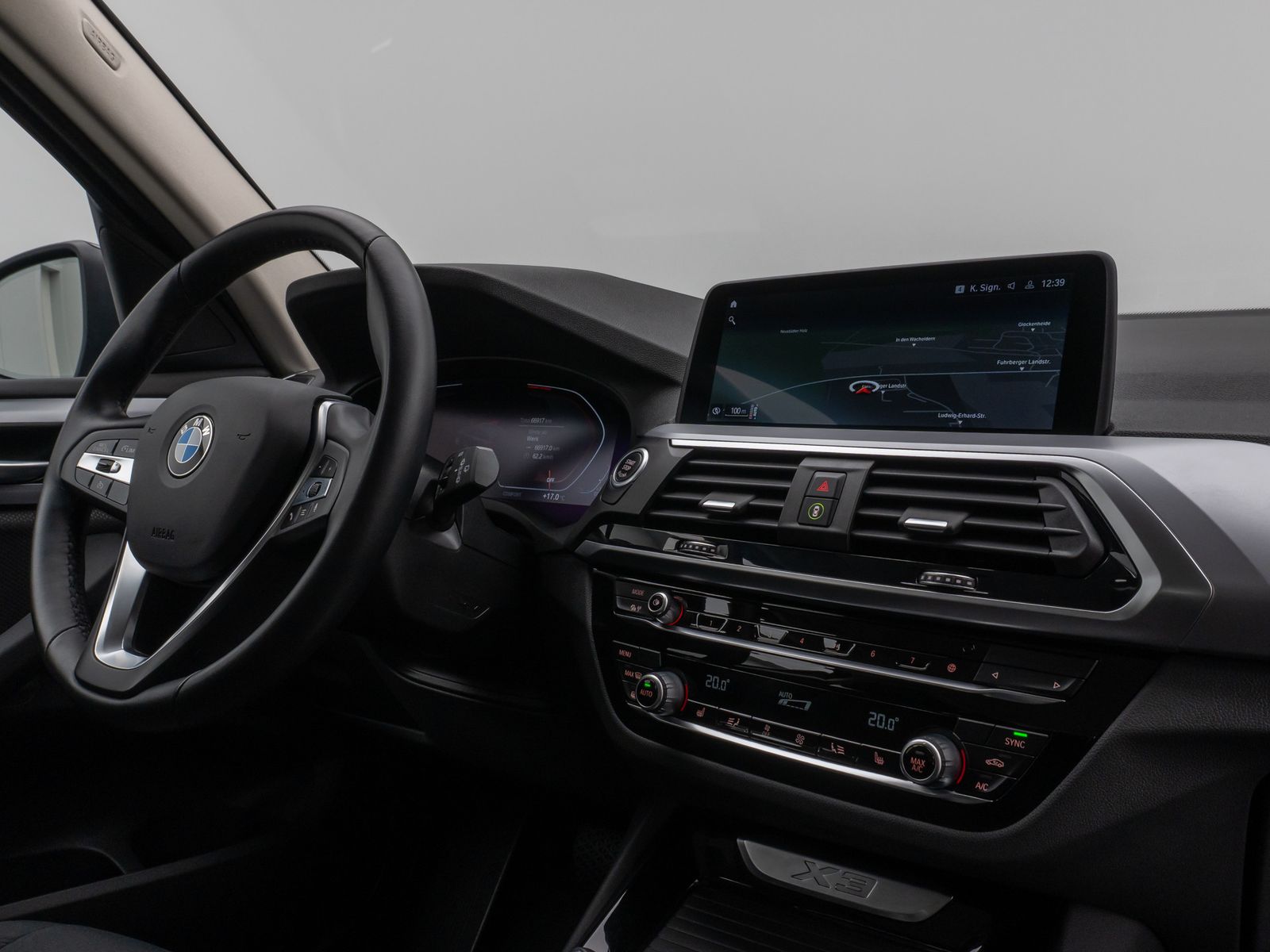 Fahrzeugabbildung BMW X3 xD20d 360°HUD DAB HiFi AHK Komfort Alarm LED