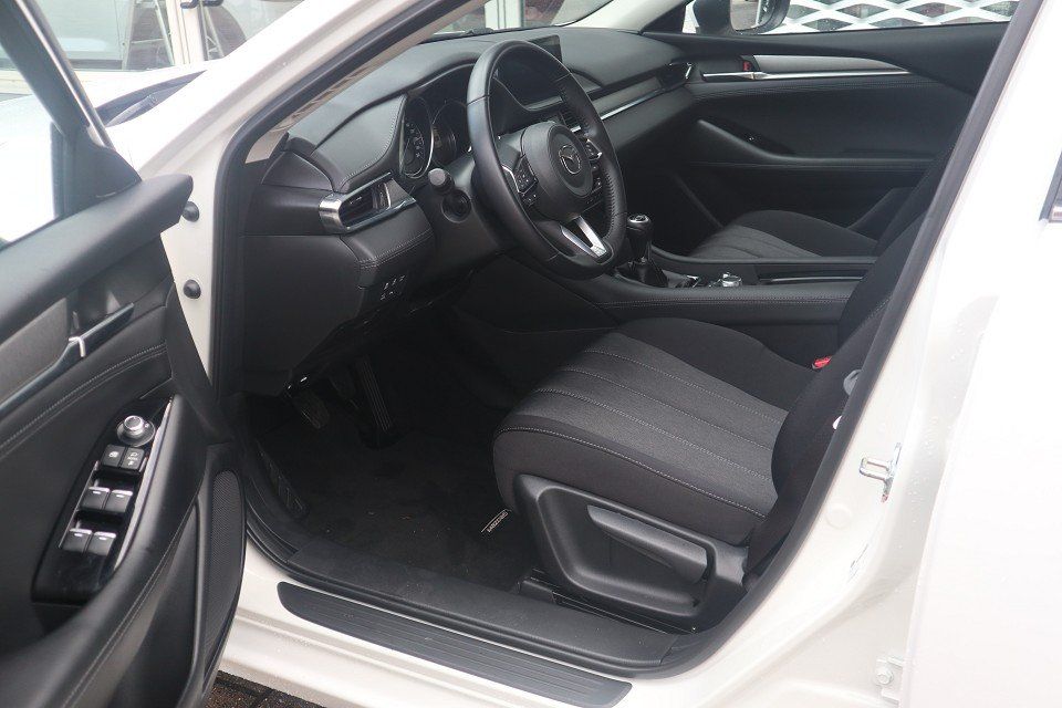 Fahrzeugabbildung Mazda 6 L Center-Line G-145 NAVI ACAA MRCC SHZ 360° HU