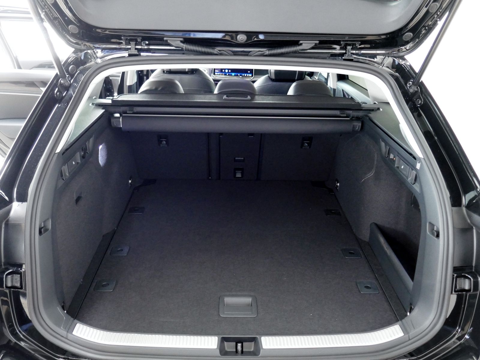Fahrzeugabbildung Volkswagen Passat Business 2.0 TDI DSG | LED AHK RFK