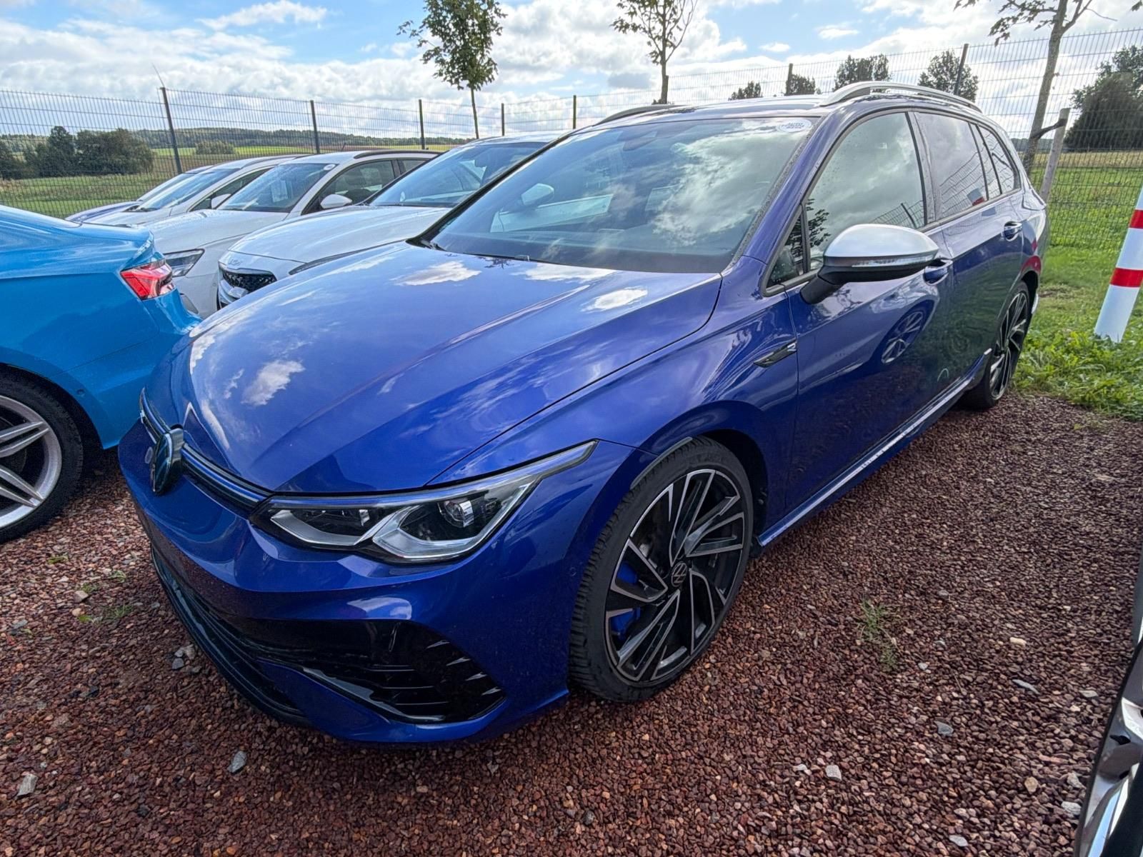 Volkswagen Golf R Variant 2.0 TSI DSG 4Motion Matrix ACC So foto 2