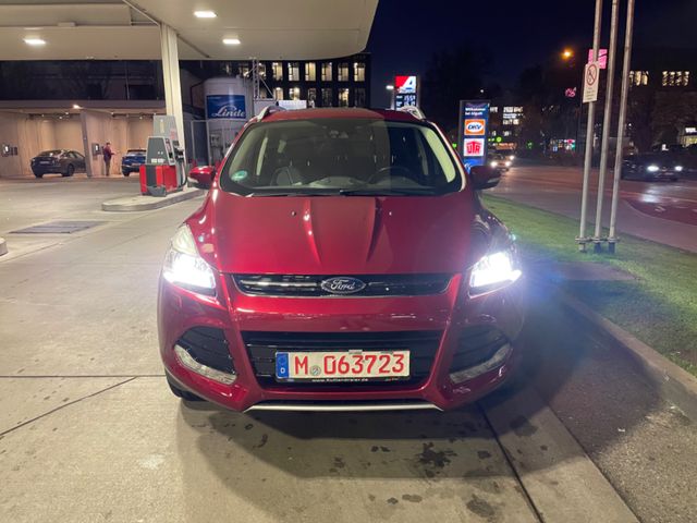 Ford Kuga Titanium-Automatik -Euro-6