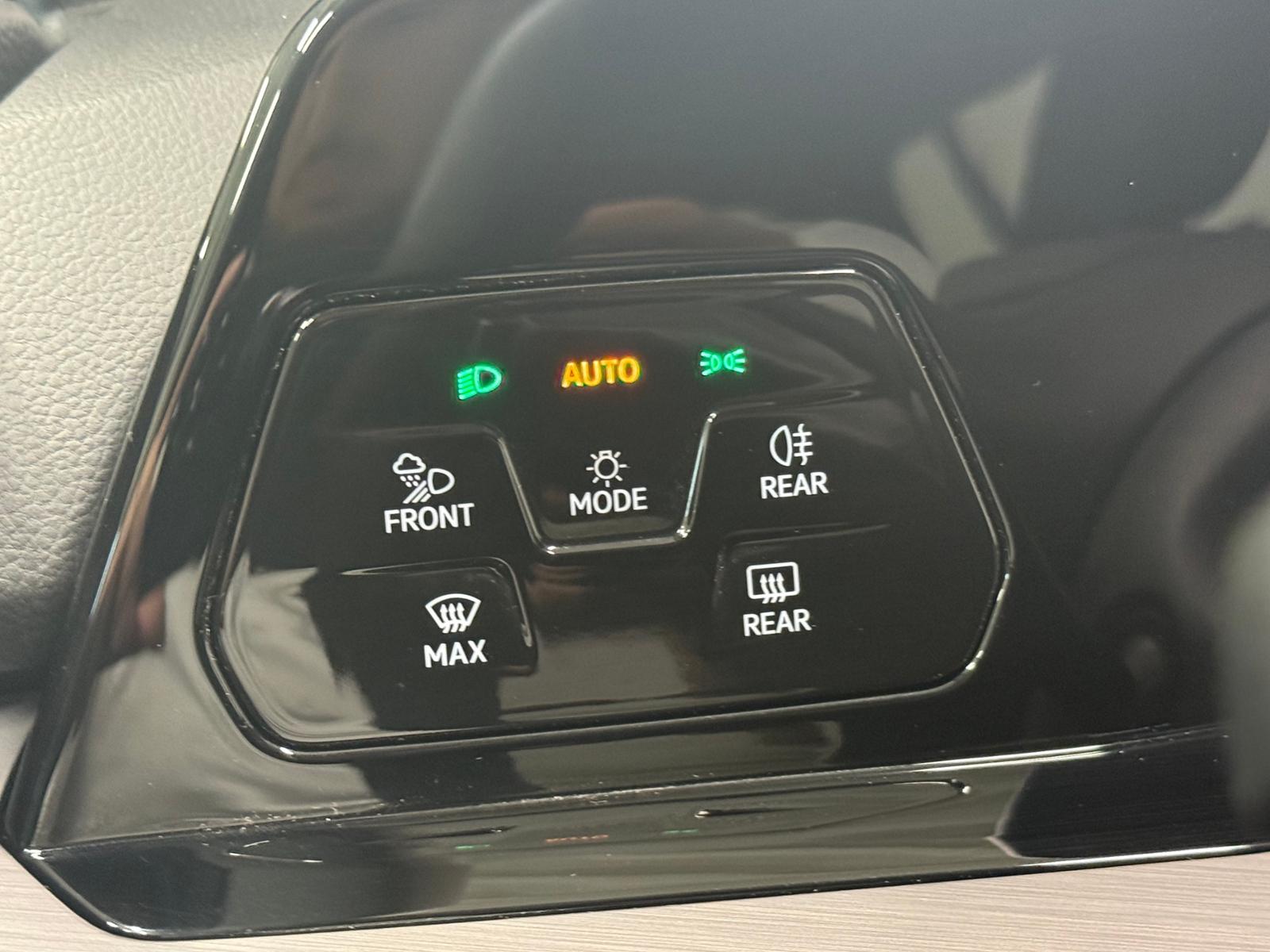 Volkswagen Golf VIII Variant Style 1.5 eTSI DSG AHK STANDHZ, миниатюра 17