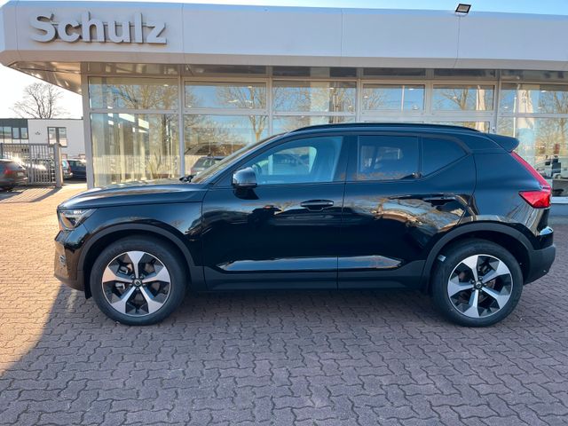 Volvo XC40 B4 Ultra Dark DCT