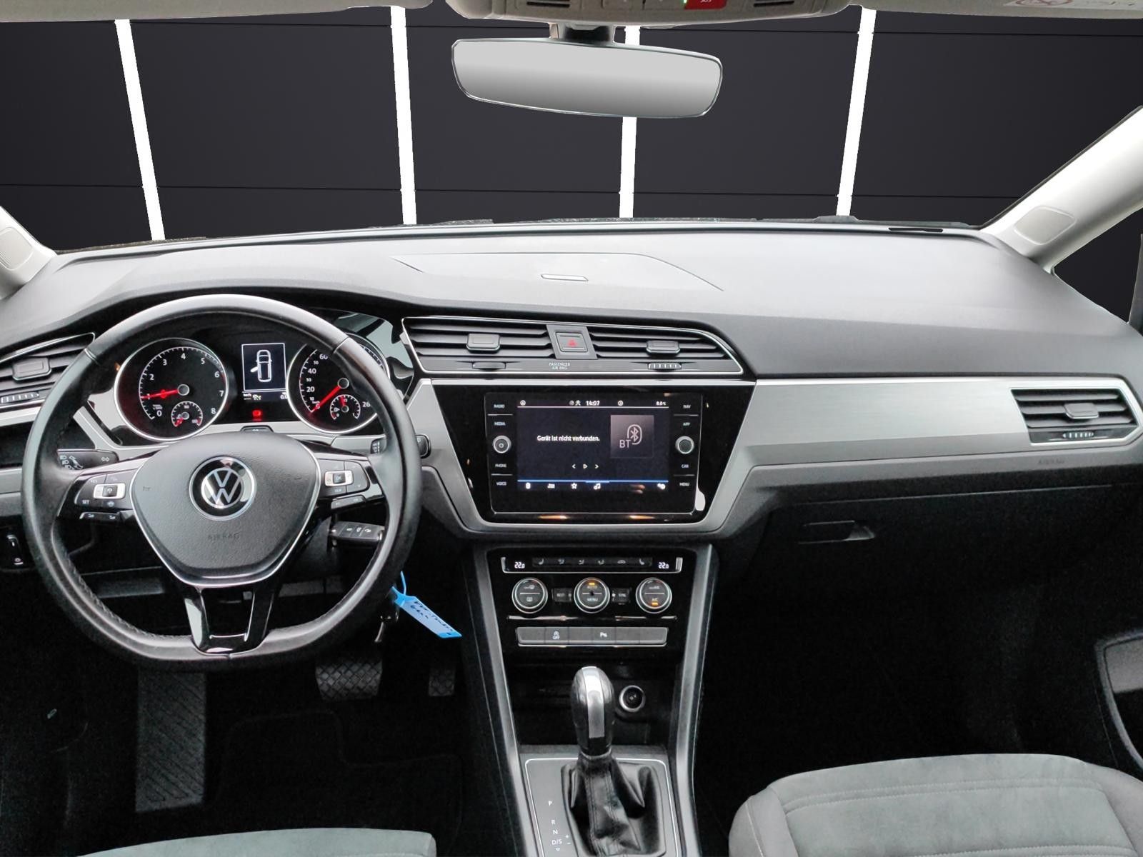 Fahrzeugabbildung Volkswagen Touran Comfortline *Massage*Sitzheizung*Apple*