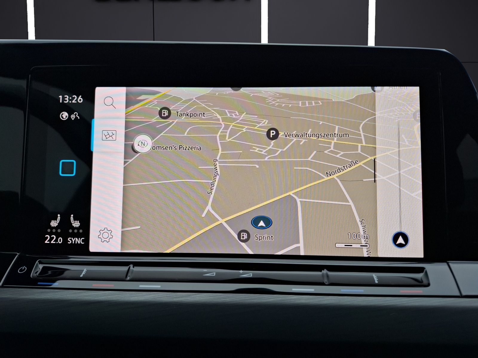 Fahrzeugabbildung Volkswagen Golf VIII Variant TDI Style DSG LED Navi AID ACC