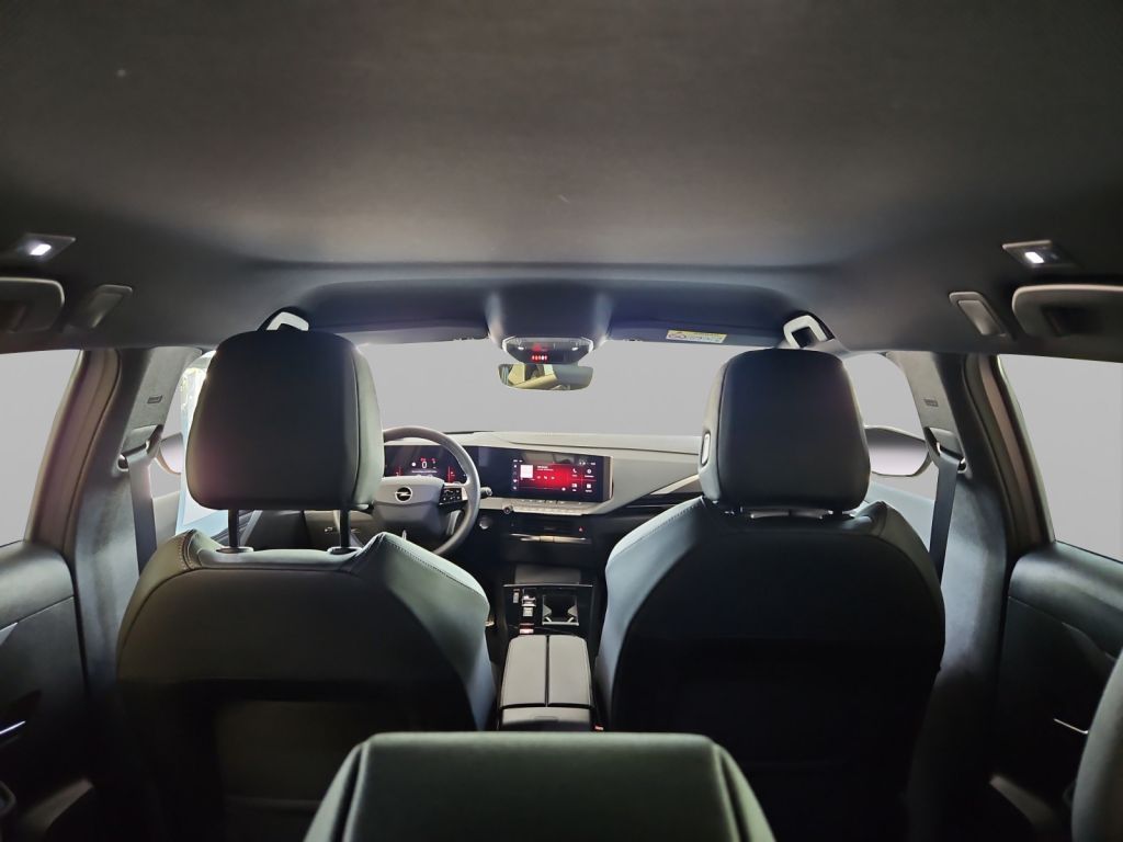 Fahrzeugabbildung Opel Astra Sports Tourer 1.2 Turbo Automatik GS