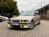 BMW 320iA e36 Coupe M Paket Super Zustand - BMW 320 mit Benzin-Antrieb: Coupe, Automatik, 320i E36