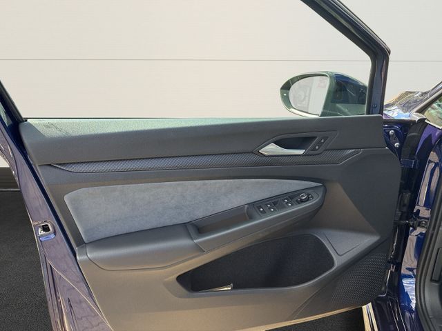 Volkswagen Golf VIII Variant R-Line ACC3-Z.KlimaKameraLE
