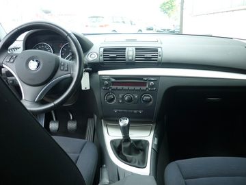 BMW 118 - 8
