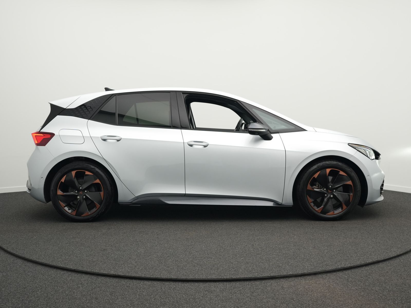 Cupra Born - Bild 12
