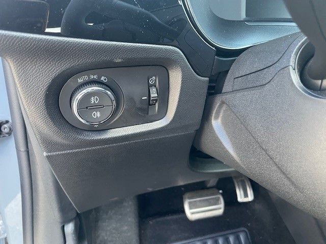 Fahrzeugabbildung Opel Corsa F 1.2Turbo GS 96KW Automatik