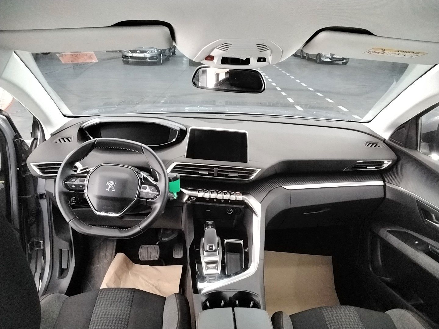 Fahrzeugabbildung Peugeot 5008 Active 1.5D NAVI/LED/PDC/TEMPOMAT